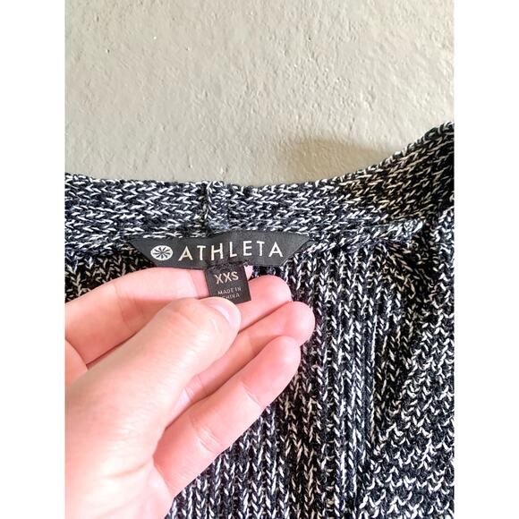 Athleta Switchback Pullover Sweater Cozy Merino Wool Black Marl Top XXS - Picture 7 of 10